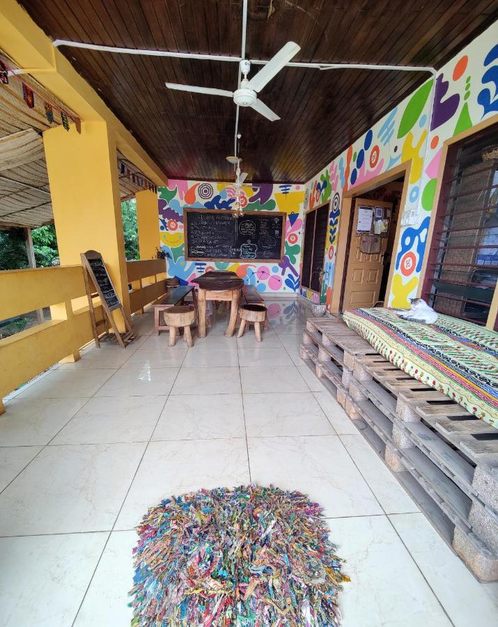 Tumi Hostel Kumasi Exterior photo